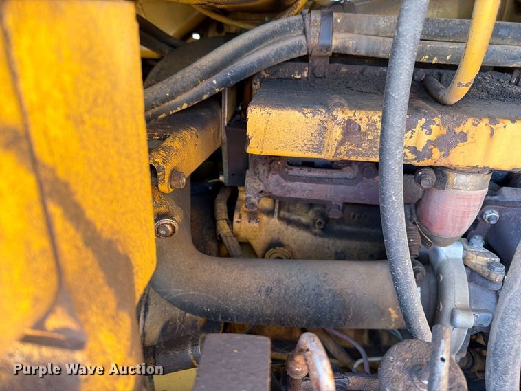 image for item FN5910 1995 Caterpillar 963B dozer