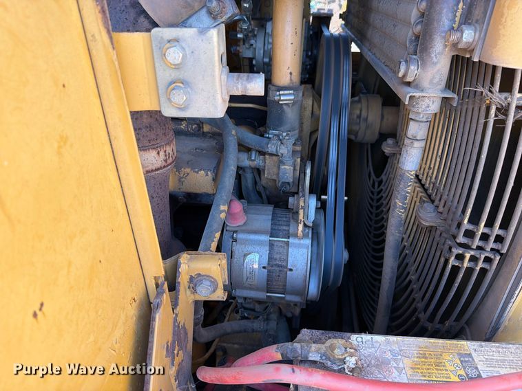 image for item FN5910 1995 Caterpillar 963B dozer
