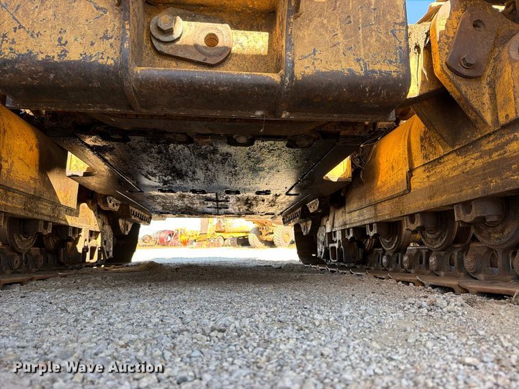 image for item FN5910 1995 Caterpillar 963B dozer