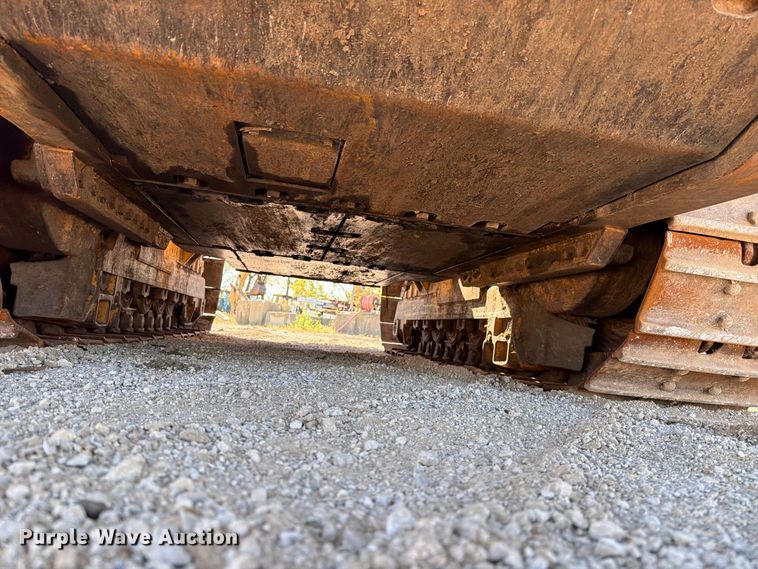 image for item FN5910 1995 Caterpillar 963B dozer