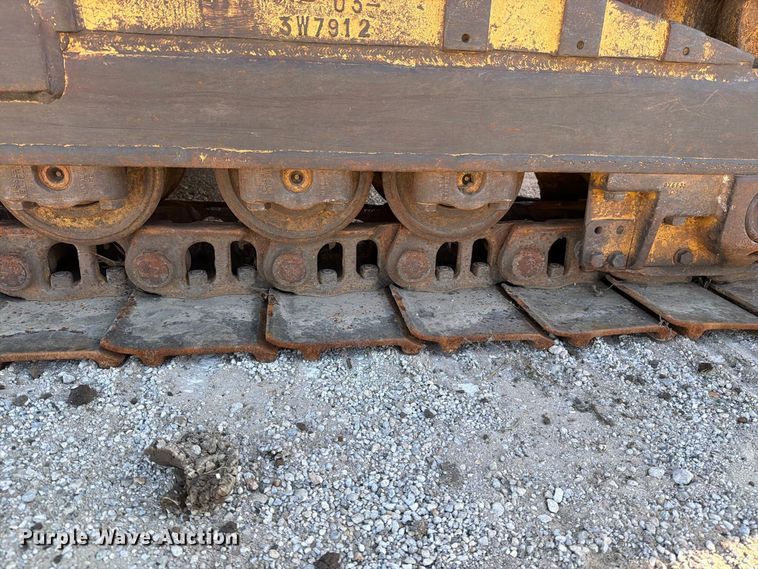 image for item FN5910 1995 Caterpillar 963B dozer