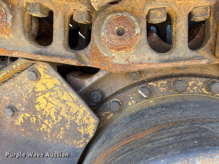 image for item FN5910 1995 Caterpillar 963B dozer