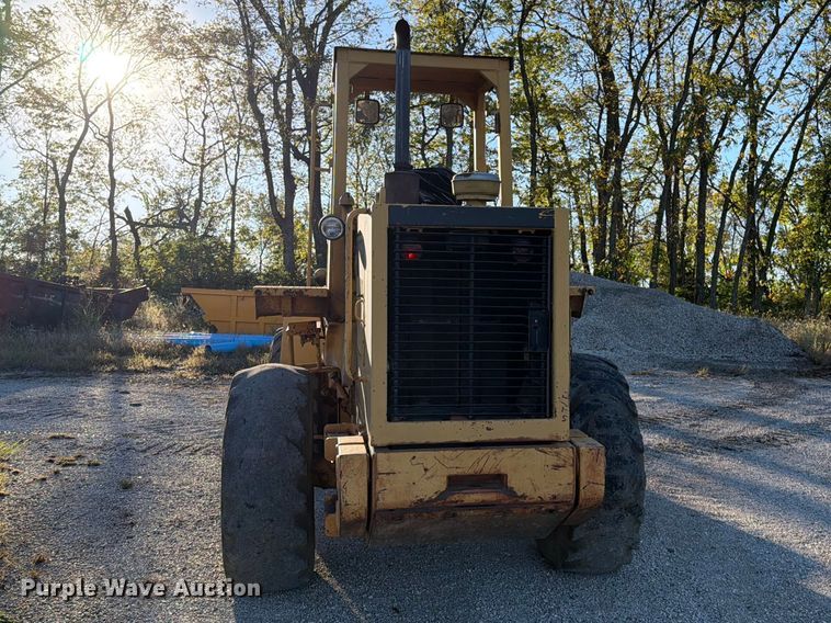 image for item FN5911 1985 Caterpillar 926 wheel loader