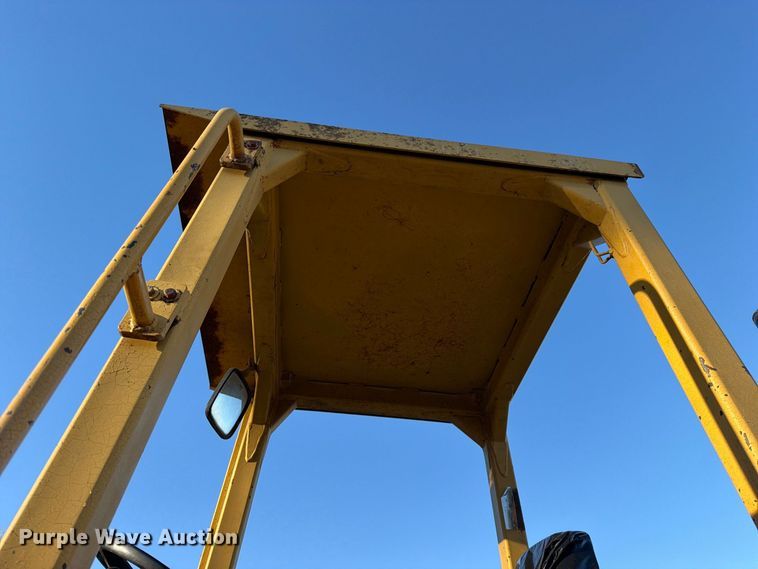 image for item FN5911 1985 Caterpillar 926 wheel loader