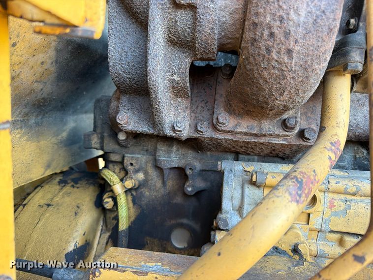 image for item FN5911 1985 Caterpillar 926 wheel loader