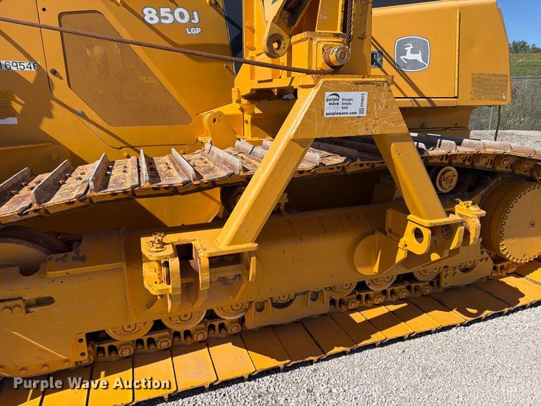 image for item FP4073 2008 John Deere 850JX pipelayer
