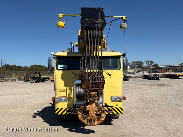 image for item FP4074 1996 Freightliner crane truck