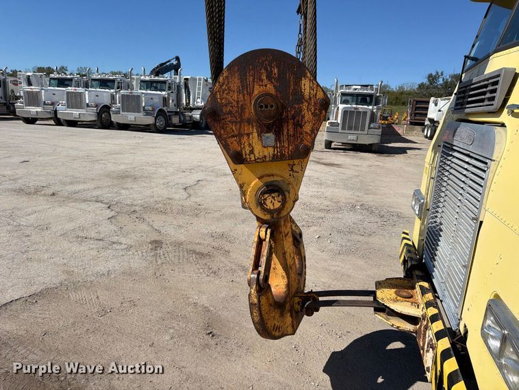 image for item FP4074 1996 Freightliner crane truck