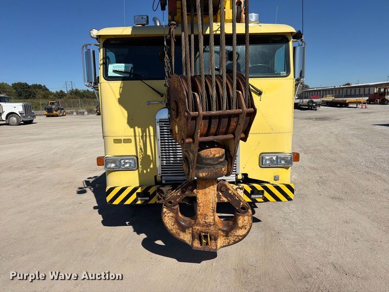 image for item FP4074 1996 Freightliner crane truck