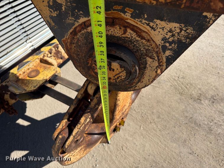 image for item FP4074 1996 Freightliner crane truck
