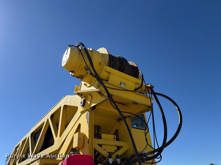 image for item FP4074 1996 Freightliner crane truck