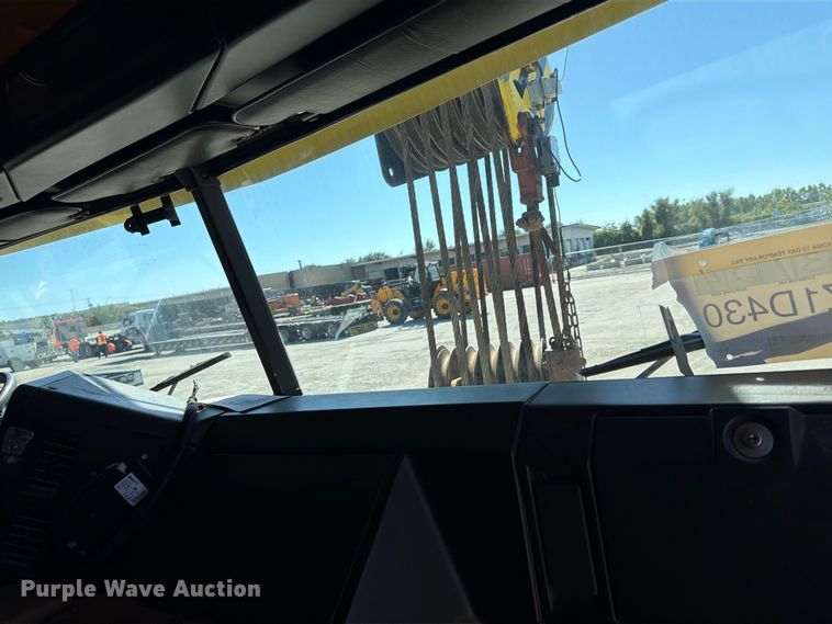 image for item FP4074 1996 Freightliner crane truck