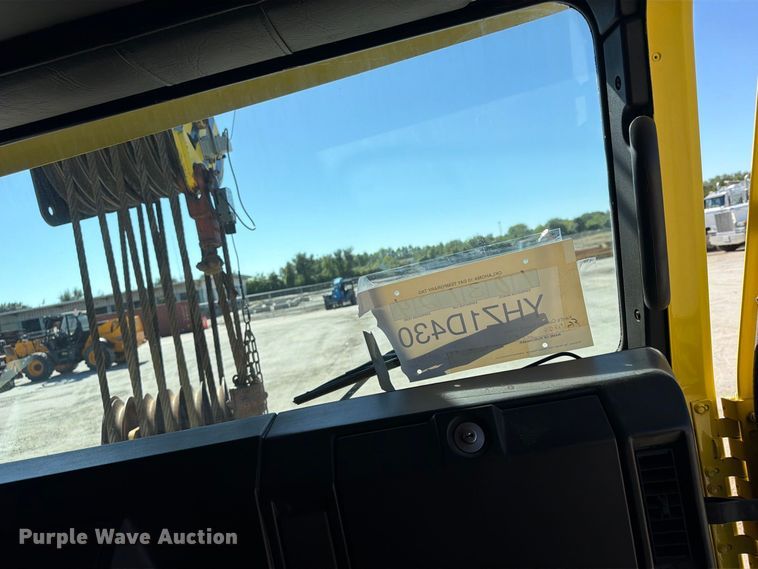 image for item FP4074 1996 Freightliner crane truck