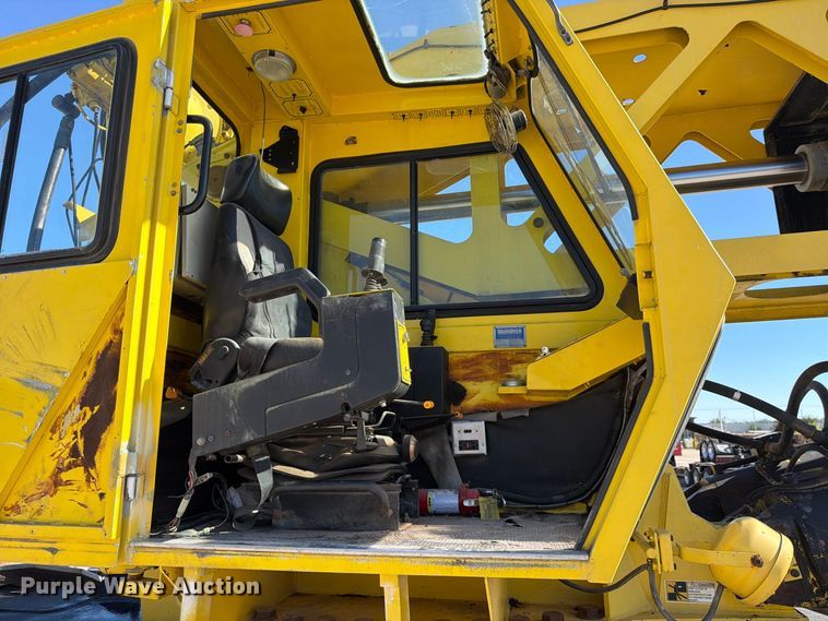 image for item FP4074 1996 Freightliner crane truck
