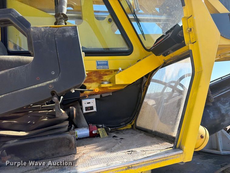 image for item FP4074 1996 Freightliner crane truck