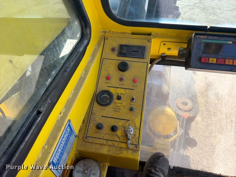 image for item FP4074 1996 Freightliner crane truck