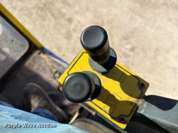 image for item FP4074 1996 Freightliner crane truck