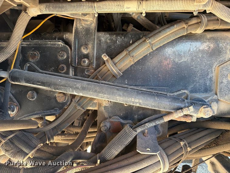 image for item FP4074 1996 Freightliner crane truck