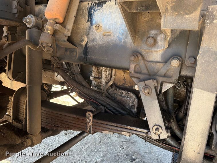 image for item FP4074 1996 Freightliner crane truck