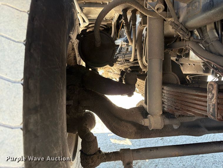 image for item FP4074 1996 Freightliner crane truck