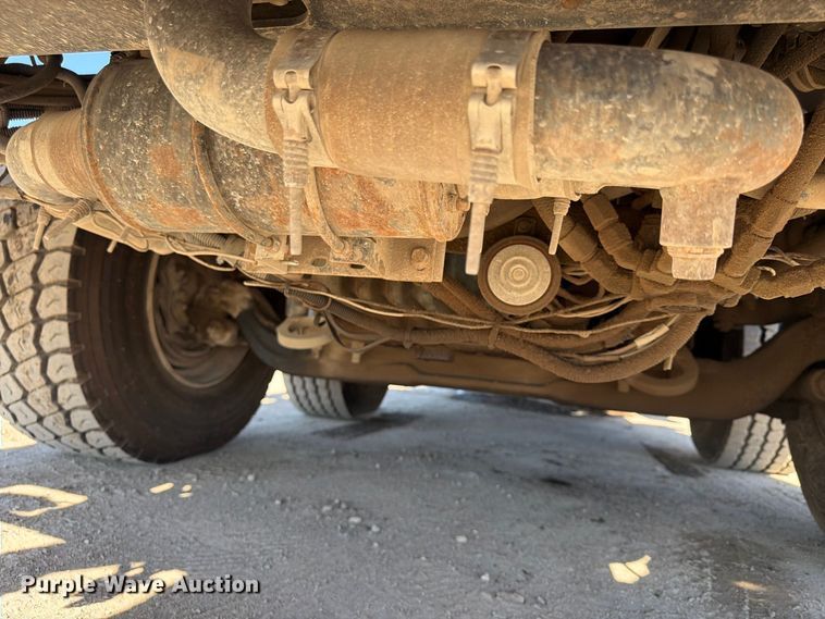 image for item FP4074 1996 Freightliner crane truck