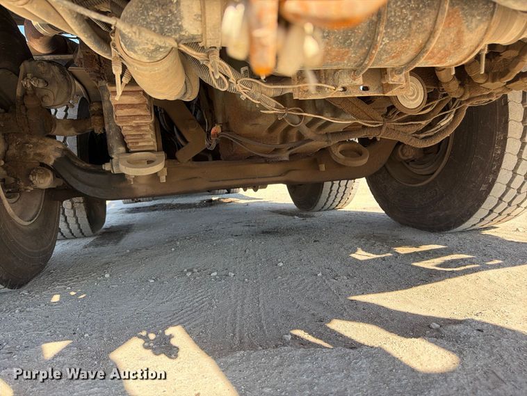 image for item FP4074 1996 Freightliner crane truck