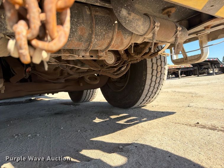 image for item FP4074 1996 Freightliner crane truck