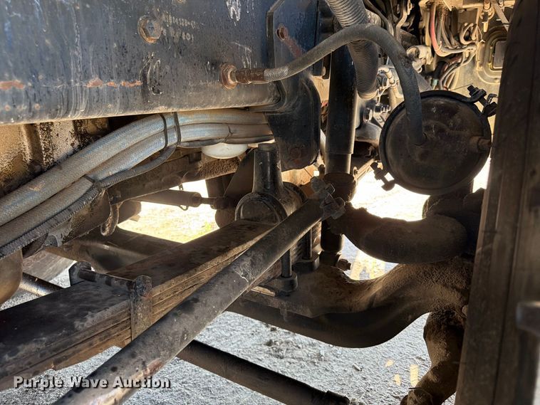image for item FP4074 1996 Freightliner crane truck