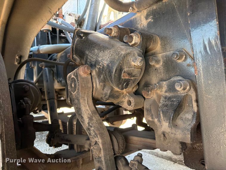 image for item FP4074 1996 Freightliner crane truck