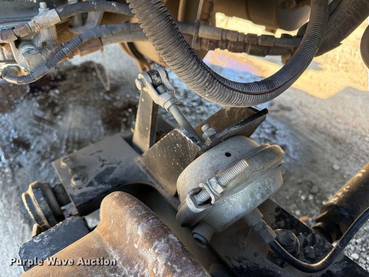 image for item FP4074 1996 Freightliner crane truck