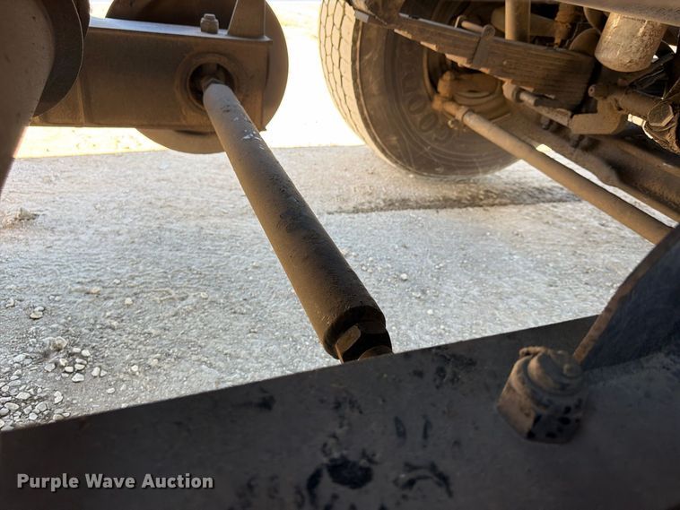 image for item FP4074 1996 Freightliner crane truck
