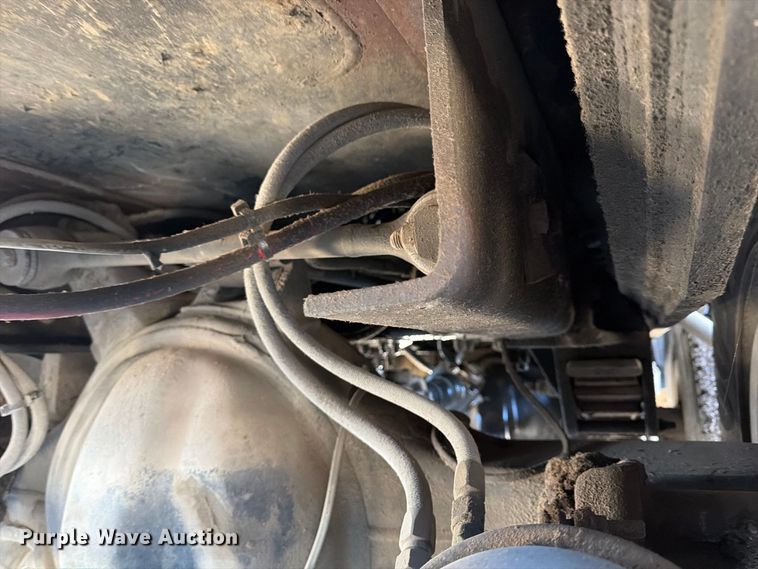 image for item FP4074 1996 Freightliner crane truck