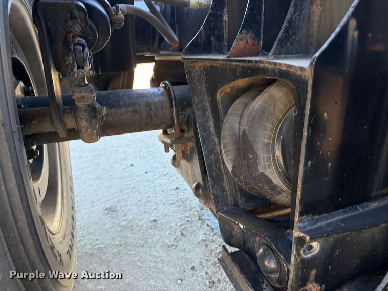 image for item FP4074 1996 Freightliner crane truck