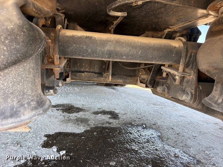 image for item FP4074 1996 Freightliner crane truck
