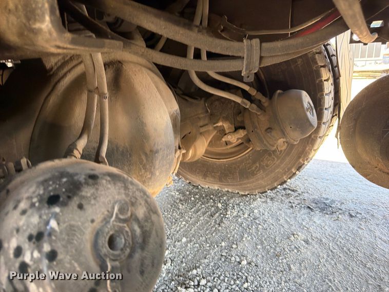 image for item FP4074 1996 Freightliner crane truck