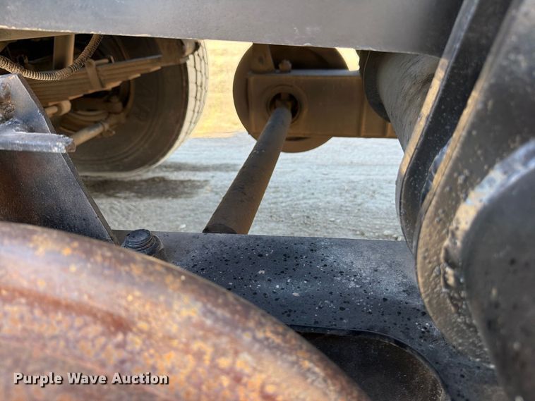image for item FP4074 1996 Freightliner crane truck