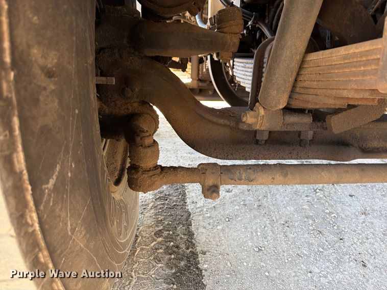 image for item FP4074 1996 Freightliner crane truck