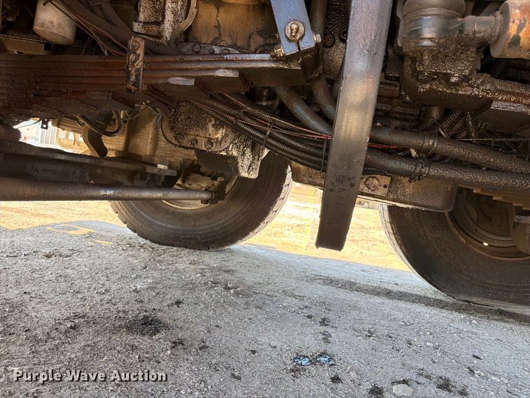image for item FP4074 1996 Freightliner crane truck