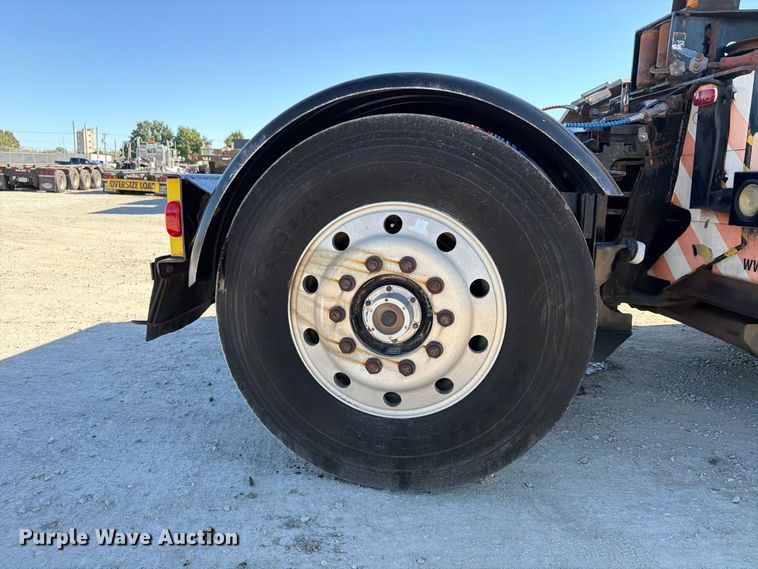 image for item FP4074 1996 Freightliner crane truck