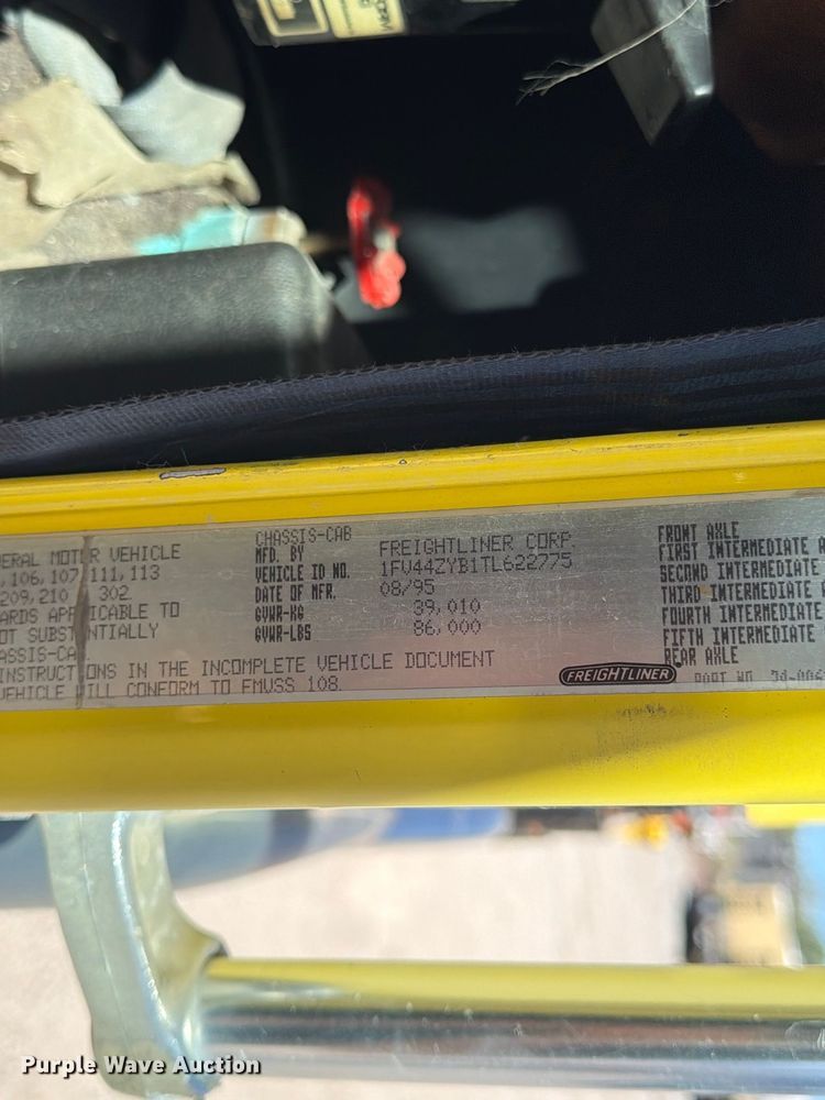 image for item FP4074 1996 Freightliner crane truck