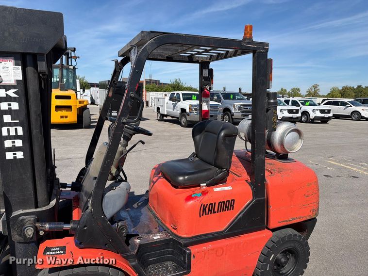 image for item FT6398 1998 Kalmar P60BX forklift