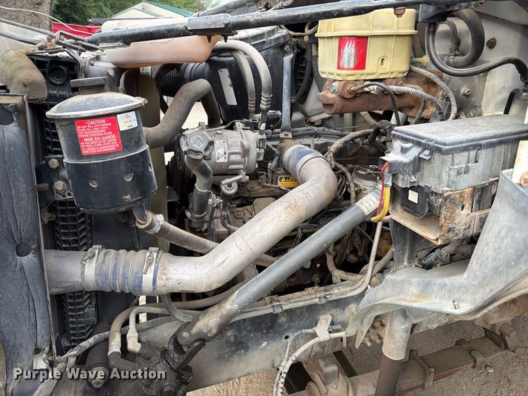 image for item FT6404 2000 Ford F650 Super Duty XL dump truck