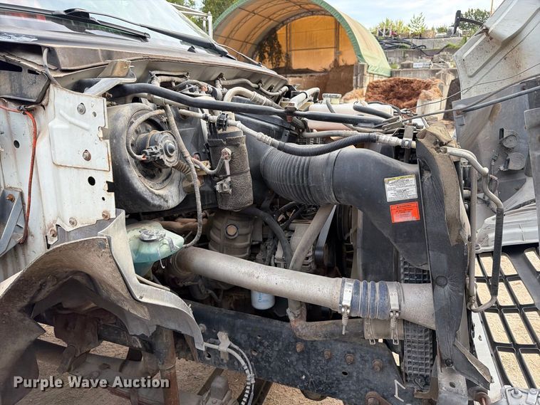 image for item FT6404 2000 Ford F650 Super Duty XL dump truck