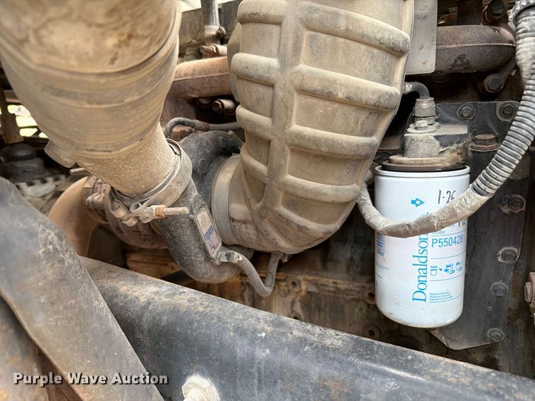 image for item FT6404 2000 Ford F650 Super Duty XL dump truck