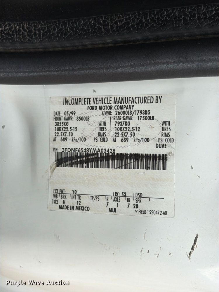 image for item FT6404 2000 Ford F650 Super Duty XL dump truck