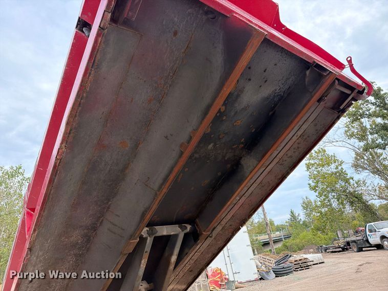image for item FT6405 2006 Ford F650 Super Duty dump truck