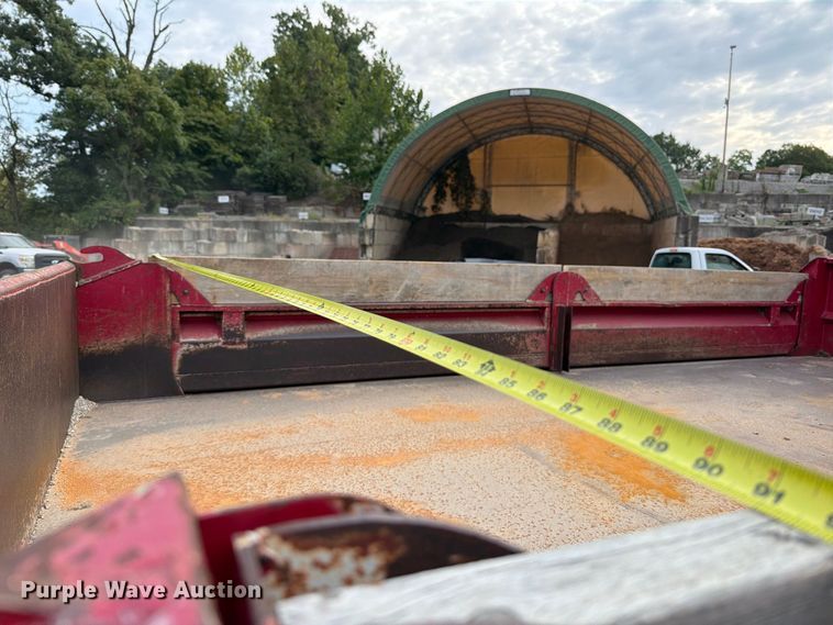 image for item FT6405 2006 Ford F650 Super Duty dump truck