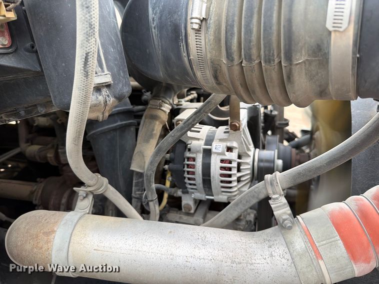 image for item FT6405 2006 Ford F650 Super Duty dump truck