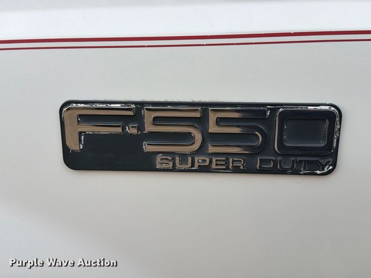 image for item FT6406 2001 Ford F550 Super Duty XLT dump truck