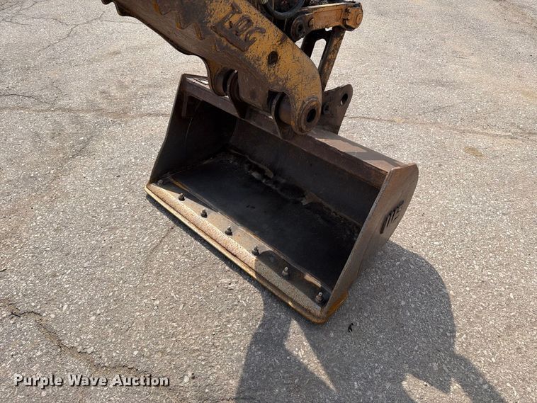 image for item FT6408 2014 Case CX55B mini excavator
